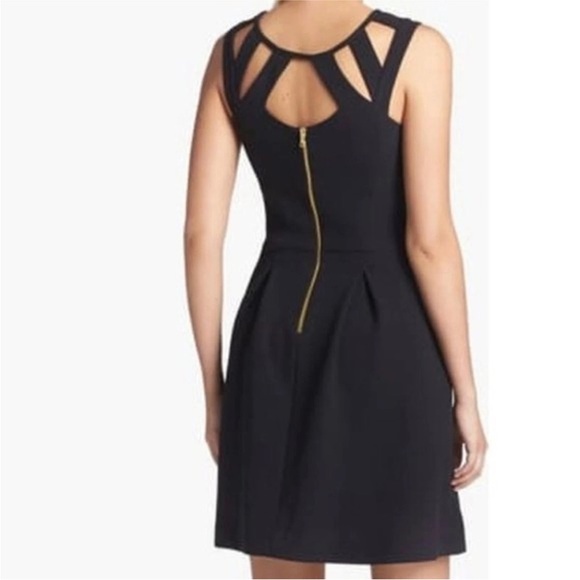 Betsey Johnson Black Cocktail Dress Size 12 Large L Cutout with Pockets - Picture 5 of 6